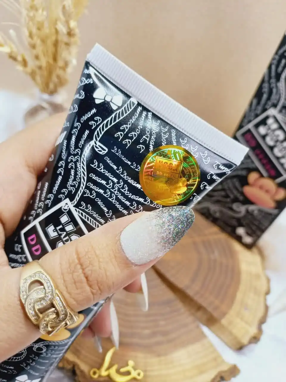 کرم روشن کننده حجم 100 'گرم قوی VOOX مدل DD cream اصلی