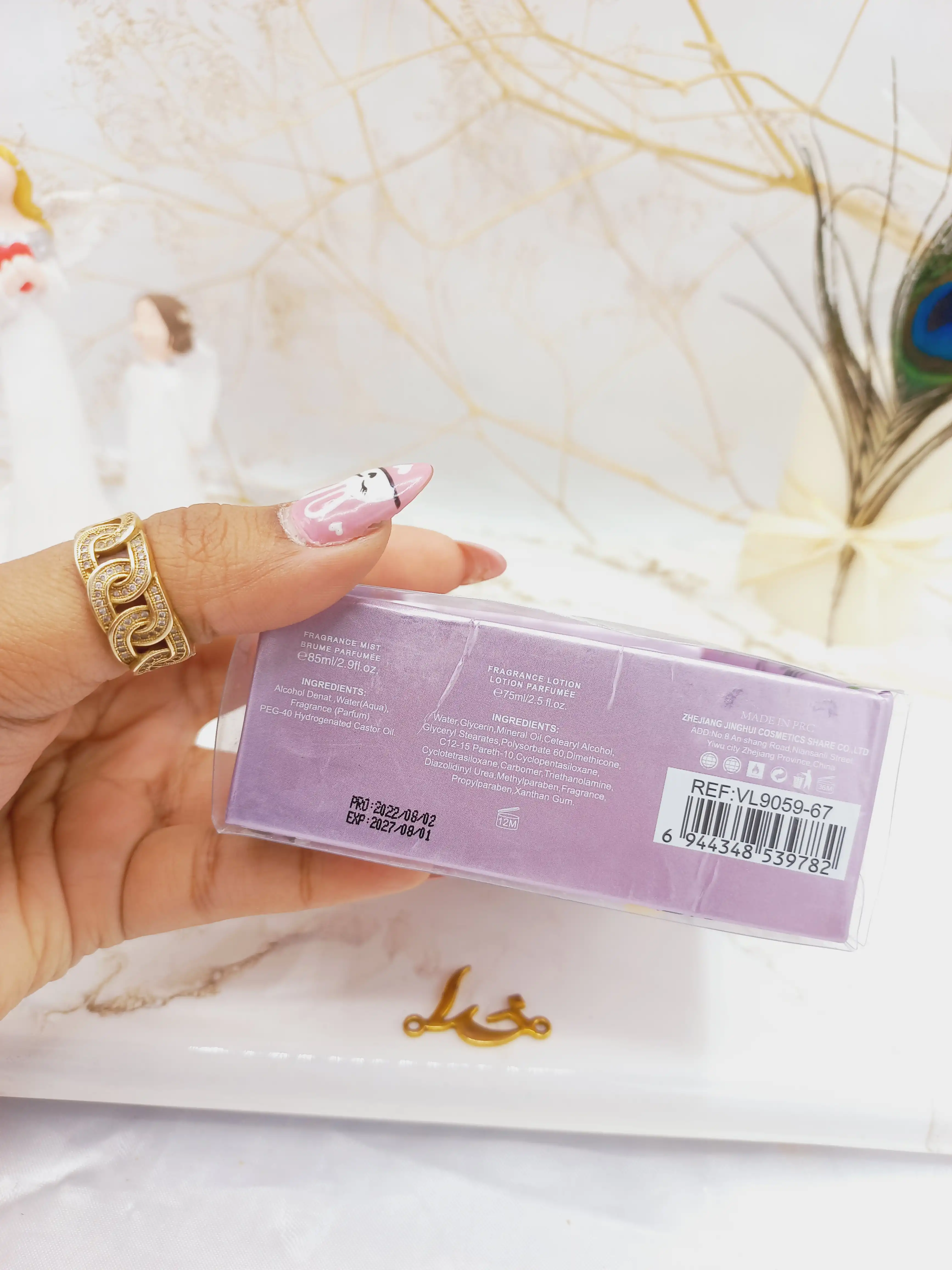 ست خفن بادی اسپلش و لوسیون خوشبو وی وی لاو (یاسی) کد VL9059