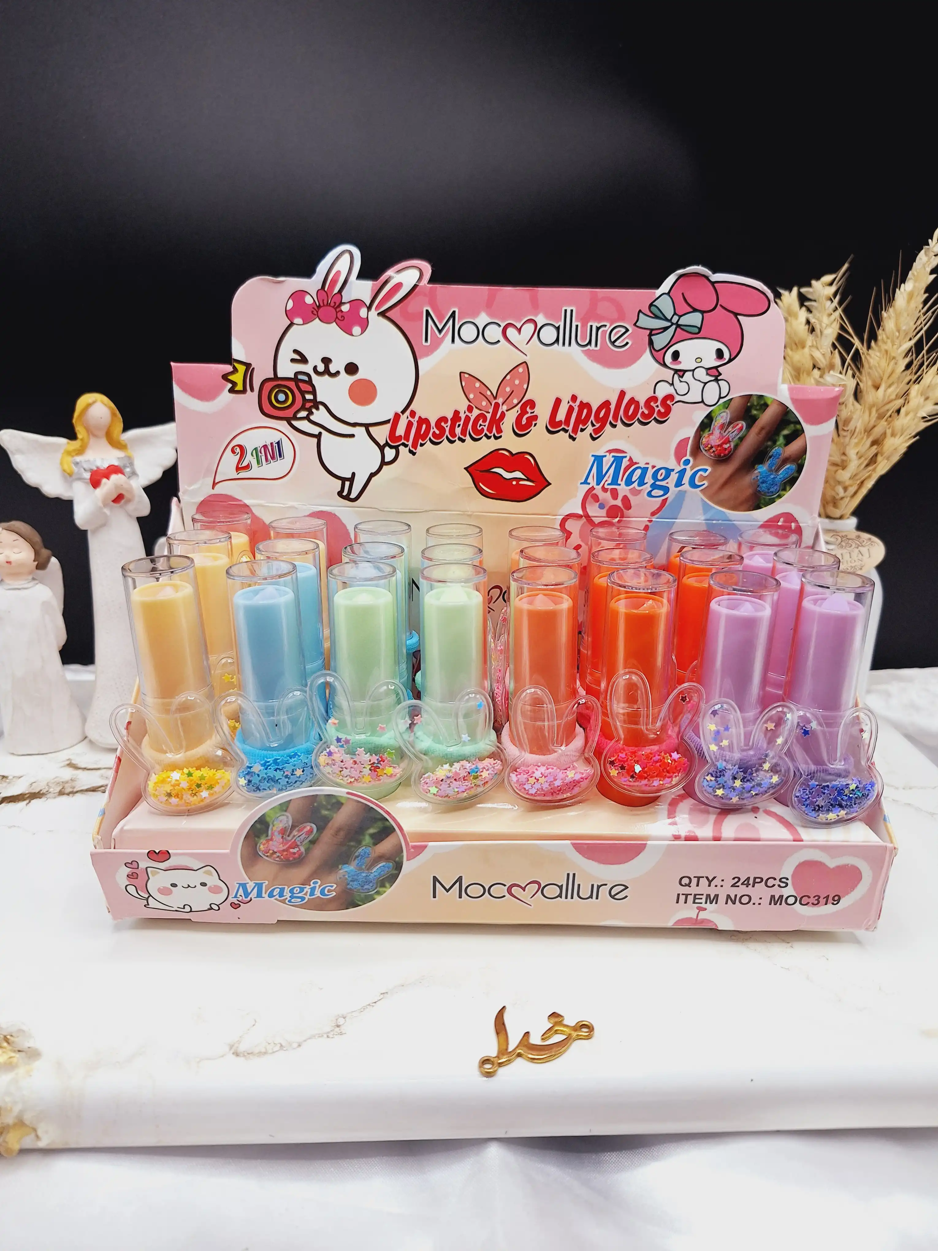 لیپ گلاس و بالم لب همراه با کش مو فانتزی موکالره Mocallure کد Moc 319