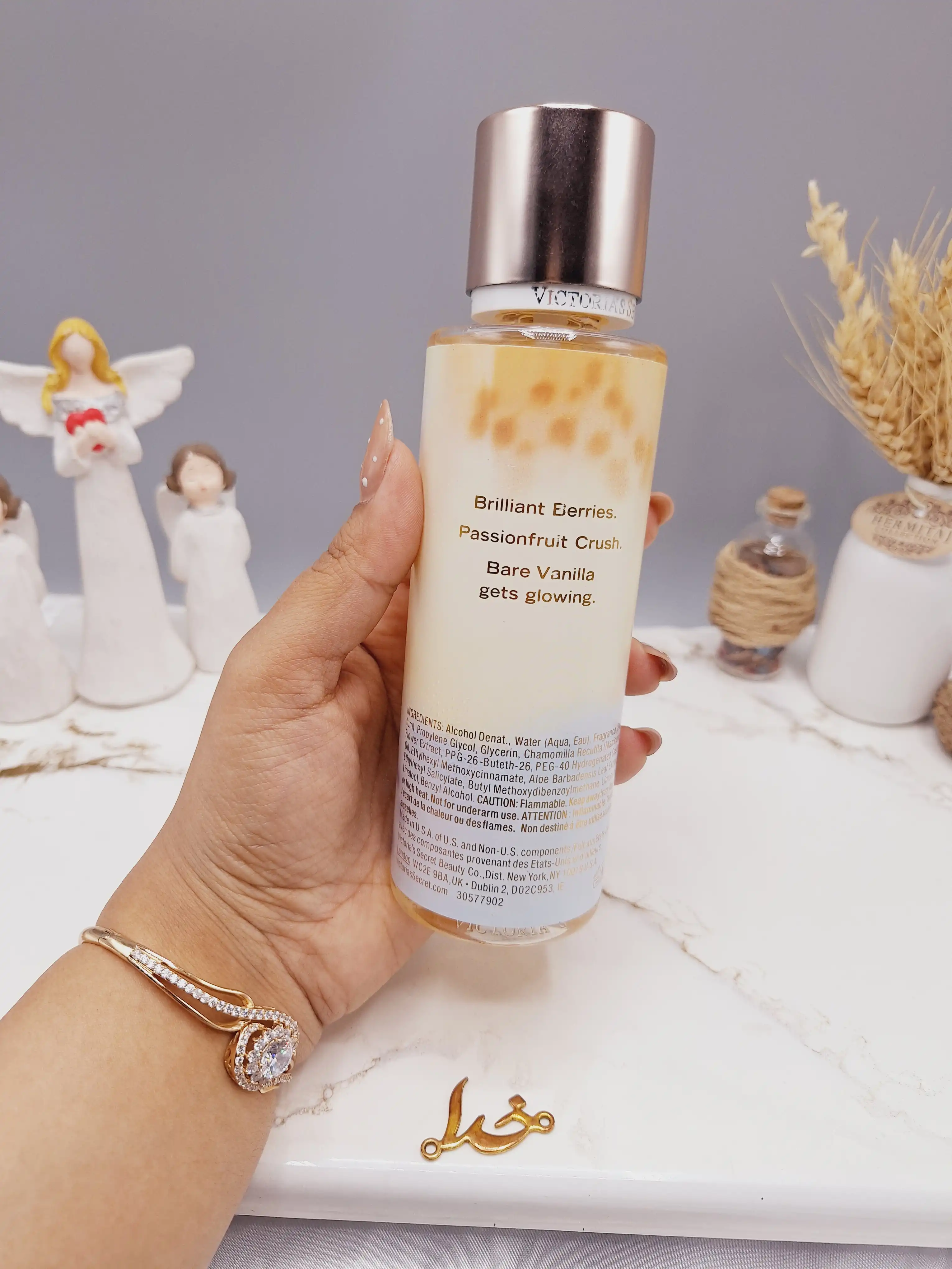 بادی اسپلش 250 ml ویکتوریا سکرت مدل Bare Vanilla RADIANT اورجینال